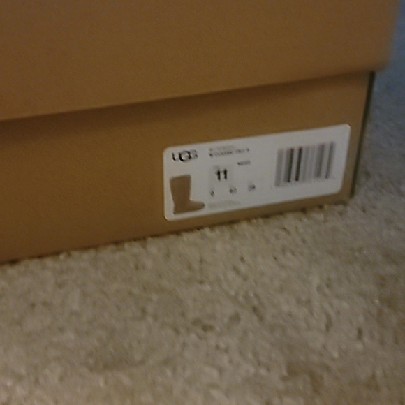 Sand uggs - Picture 3 of 3